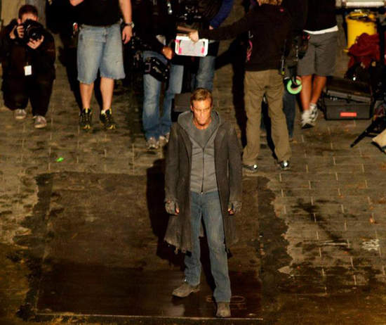 亞倫艾克哈特《科學怪人》扮醜還是帥？