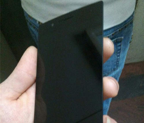傳《OPPO Find 7》下一代大陸史上超薄機王 真機照高調現身!? 傳《OPPO Find 7》下一代大陸史上超薄機王 真機照高調現身!?