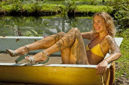 《堆肥女郎月曆》或許這是2013年最奇妙的月曆...