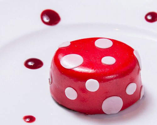 《草間彌生咖啡廳》過度藝術的料理　反而讓人沒有食慾？