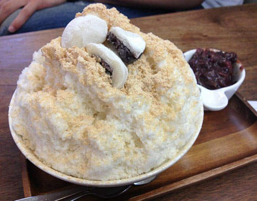 弘大《熔岩雪花冰》插下去會有意想不到的驚喜