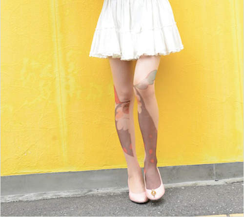 《魔法少女小圓》痛絲襪甲貼手機殼　訂下時尚的契約吧（QB調）