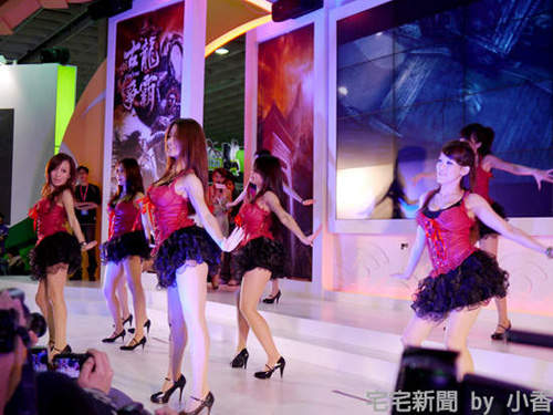 當ShowGirl的照片是會動的～真的更迷人了～