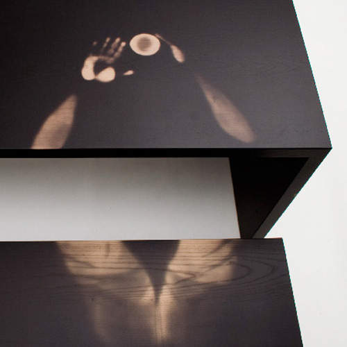 《熱感桌椅》這痕跡….犯人就是你(指) 《熱感桌椅》這痕跡….犯人就是你(指)