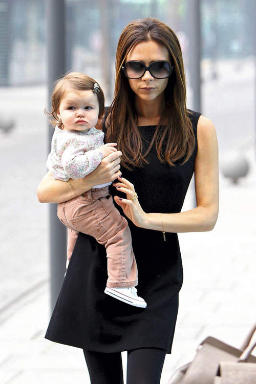 《2012全球最美50新人》貝克漢女兒也上榜~ 《2012全球最美50新人》貝克漢女兒也上榜~