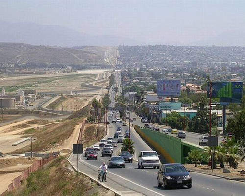 《美墨邊界》生在島國的人所體會不到的感覺~ 《美墨邊界》生在島國的人所體會不到的感覺~