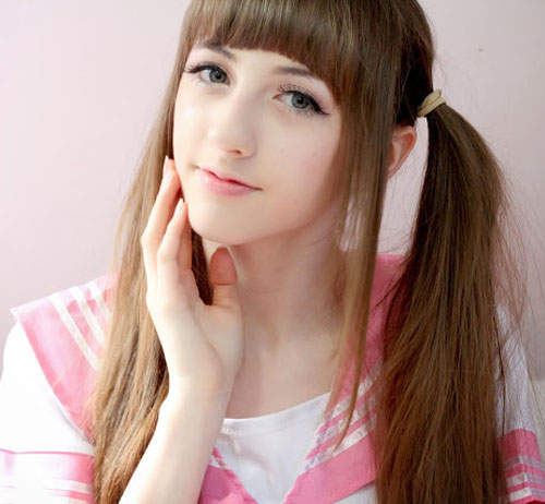 英國超萌美少女 貝琪 再多了一歲萌點不變