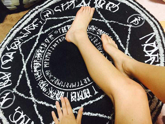 《魔法陣地毯》整個就是大魔王要出沒的節奏