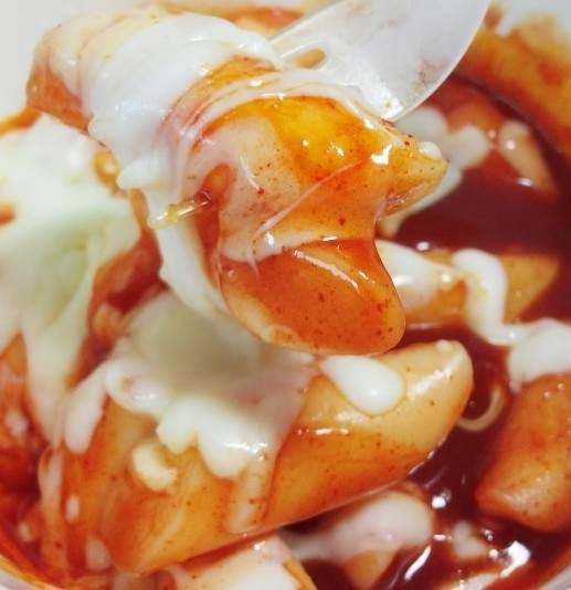 《便利商店辣炒年糕比一比》你想吃哪一家的呢? 《便利商店辣炒年糕比一比》你想吃哪一家的呢?