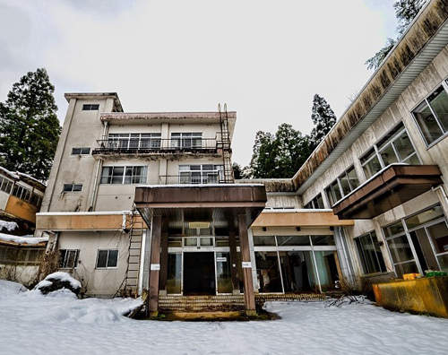 《火車餐廳廢墟》彷彿聽見"嘟嘟"七嗆七嗆的聲音