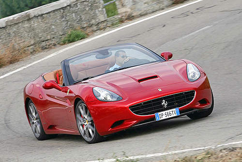 次世代《法拉利California》馬力上看552匹？