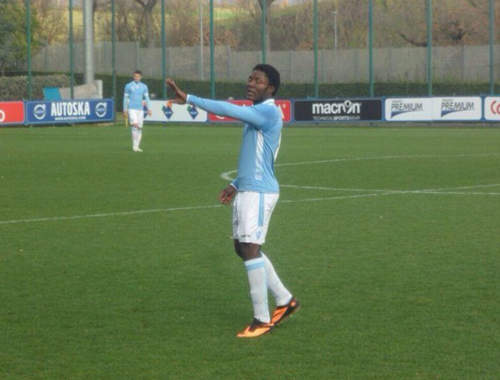 《臭老足球员》未看先猜他几岁?