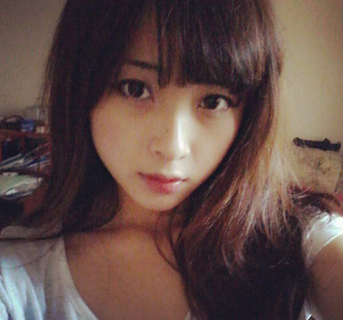 Yen 住在俄羅斯卻有一副漂亮臉蛋的越南美眉 Yen 住在俄羅斯卻有一副漂亮臉蛋的越南美眉