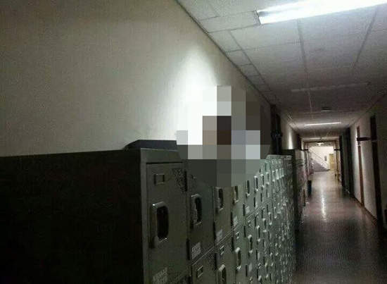 《美髮科的惡作劇》同學~拜託你們不要嚇我啦QAQ 《美髮科的惡作劇》同學~拜託你們不要嚇我啦QAQ