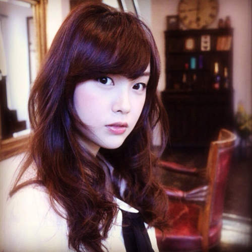 東大正妹《澤田有也佳》連插畫也超可愛的氣象主播♥