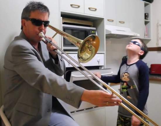 《當老媽不在家...》就是臭男生們玩得很歡的時候啦www