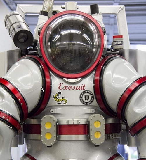 巨無霸Exosuit深海潛水裝  模樣會不會太霸氣