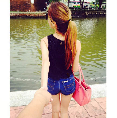 帶我走妹 超美背殺轉身正面其實也超正 帶我走妹 超美背殺轉身正面其實也超正