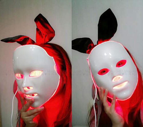 萬聖節御用款《LED面具面膜》一邊cosplay一邊保養 萬聖節御用款《LED面具面膜》一邊cosplay一邊保養