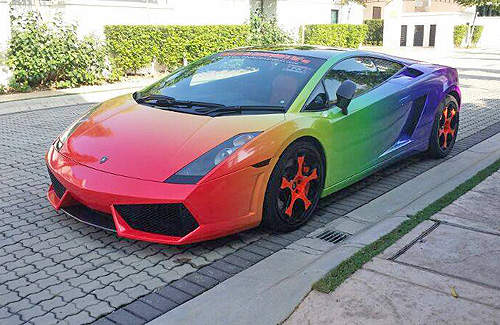 彩虹牛《Lamborghini Gallardo》是打翻調色盤嗎？(誤)