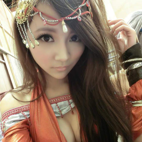 小香看正妹 ♡ 《林虹伶》神魔之塔火巫女 小香看正妹 ♡ 《林虹伶》神魔之塔火巫女
