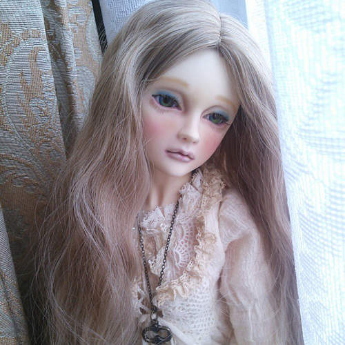 《病弱顏》日本高中女生大注目 繼困惑顏後的新流行到來 《病弱顏》日本高中女生大注目 繼困惑顏後的新流行到來