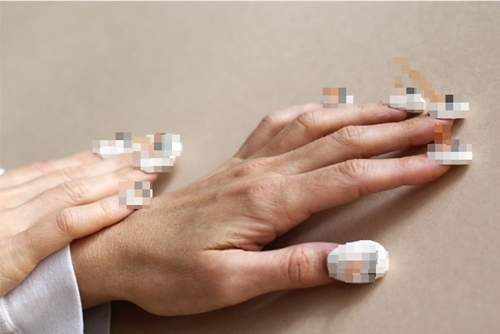 超真實《雪寶指甲彩繪》怎跟想像中的不一樣......