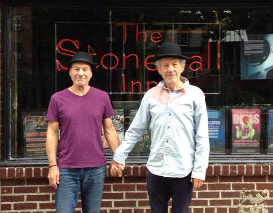 誰說只有年輕人放閃？伊恩爵士&派翠克爵士手牽手遊紐約