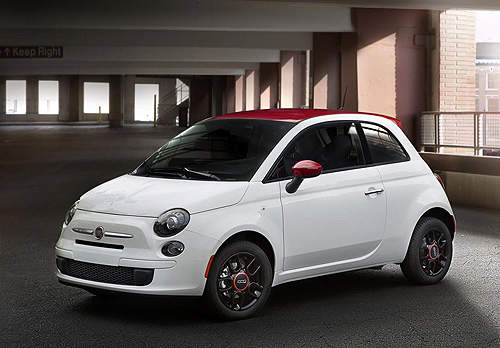 一次兩輛《Fiat 500特別版》邁阿密車展現身 一次兩輛《Fiat 500特別版》邁阿密車展現身