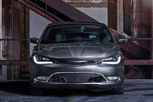 新世代《克萊斯勒200》動感變身更吸睛