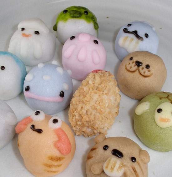 《海洋生物和菓子》其中一個怎麼怪怪的?Σ(・∀・;) 《海洋生物和菓子》其中一個怎麼怪怪的?Σ(・∀・;)