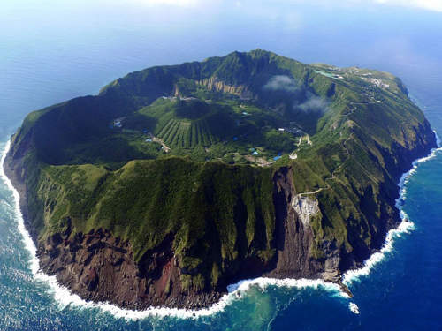 日本最美麗的孤島《青青島》好夢幻♥ 日本最美麗的孤島《青青島》好夢幻♥