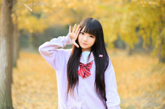 跳萌舞的《咬人貓》可愛的好想捏捏她的臉 跳萌舞的《咬人貓》可愛的好想捏捏她的臉