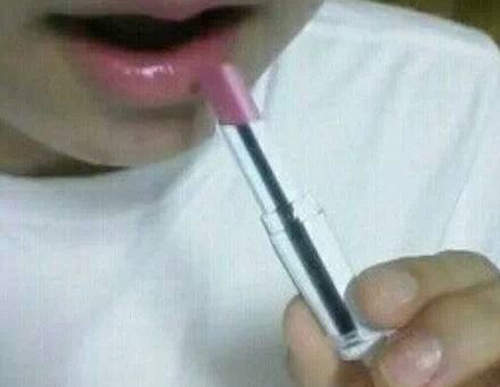 網友《化妝品試用文》ㅋㅋㅋ又再次洗版了啦 網友《化妝品試用文》ㅋㅋㅋ又再次洗版了啦