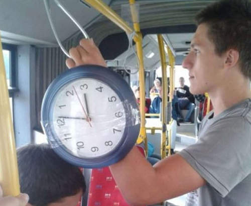 《塞爾維亞的通勤亂象》你們是想超越戰鬥民族嗎www 《塞爾維亞的通勤亂象》你們是想超越戰鬥民族嗎www