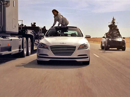 玩命新廣告《現代Genesis》為什麼開著開著要跳車呢? 玩命新廣告《現代Genesis》為什麼開著開著要跳車呢?