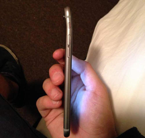 iPhone 6超容易折彎　網友們買來到現在的心路歷程
