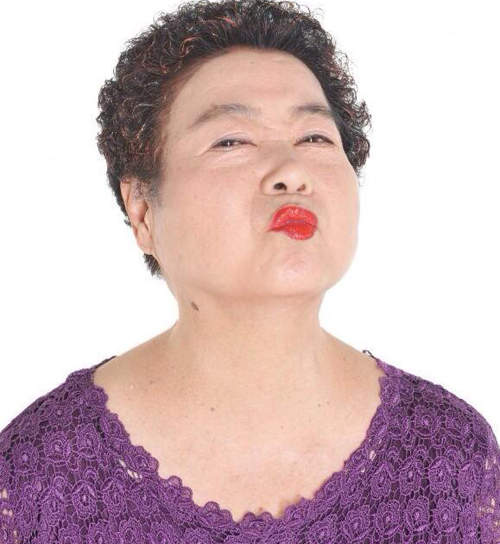 《世界紀錄親親女王》我也想體會一分鐘親一百個人的享受（〒▽〒）