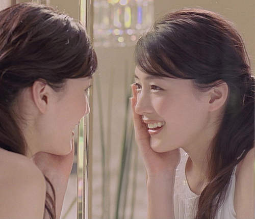 化妝師票選《真‧美肌女星》完全不用修片的超強美肌揪竟是哪位藝人? 化妝師票選《真‧美肌女星》完全不用修片的超強美肌揪竟是哪位藝人?