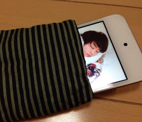 《手機棉被》的另類用法　沒想到這會是個如此邪惡的東西啊（奸）