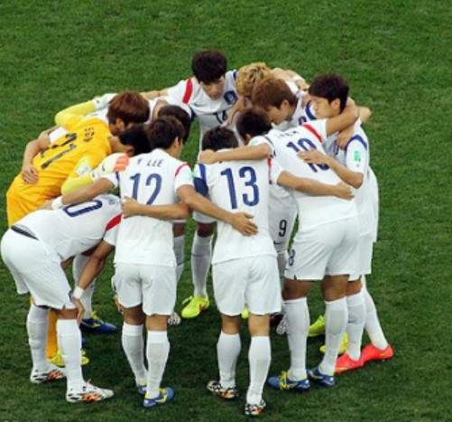 《歷代韓國足球代表隊歸國瞬間》人心真是太可怕了～