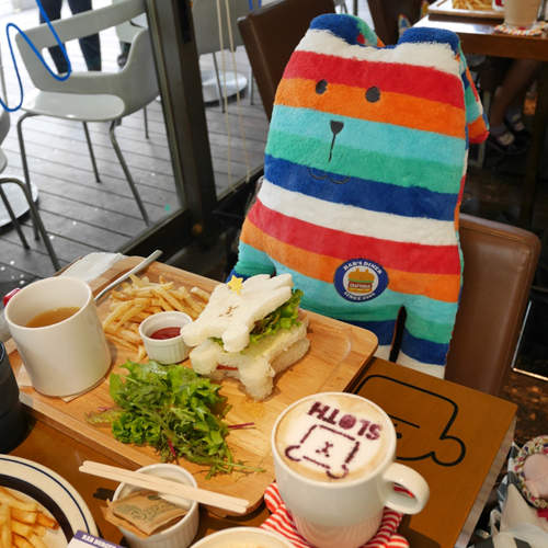 大人氣《CRAFTHOLIC》咖啡廳登場 人家也想抱著我的外星娃娃用餐~ 大人氣《CRAFTHOLIC》咖啡廳登場 人家也想抱著我的外星娃娃用餐~