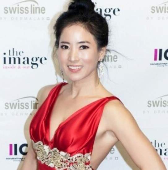 《凍齡健美主婦》這不是51歲的身材和外貌吧??!! 《凍齡健美主婦》這不是51歲的身材和外貌吧??!!