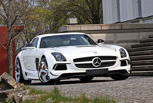 殺氣勁裝上身《賓士SLS AMG》向黑帶高手致敬