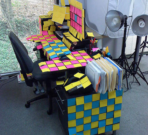 低成本《辦公室整人祕技》把快樂建築在別人的痛痛上 低成本《辦公室整人祕技》把快樂建築在別人的痛痛上