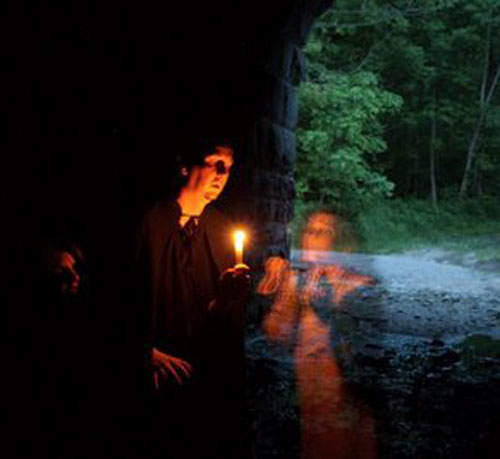 加拿大尖叫隧道　裡面有股陰森森的風會把你的火吹熄