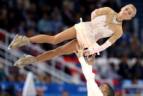 冬奧《猙獰一瞬間》每個滑冰選手都很有戲www