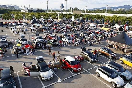 《MINI Cooper跳蚤市集》整台MINI都是我的展示館