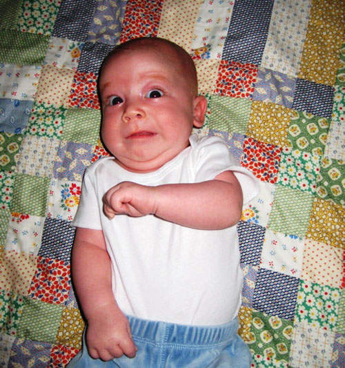 《可愛小孩動圖》過年就是玩小孩的時候了嘿嘿嘿