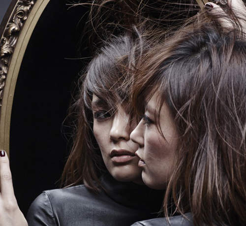 恐怖電影雙生靈　有一個人站在你的後面而且非常火